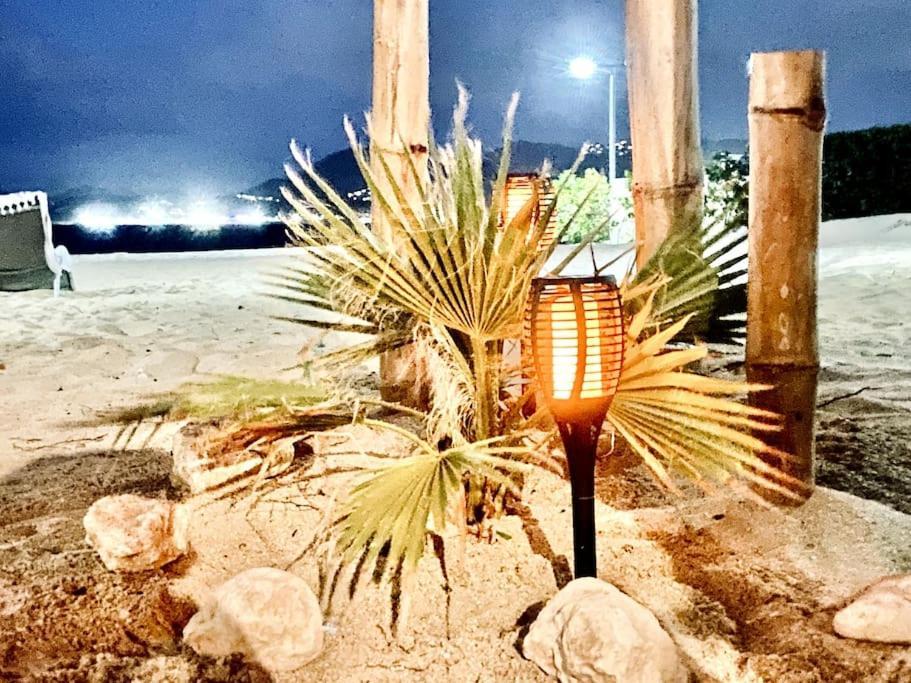 Villa Cocoon Sur La Plage Sandy Ground Kültér fotó